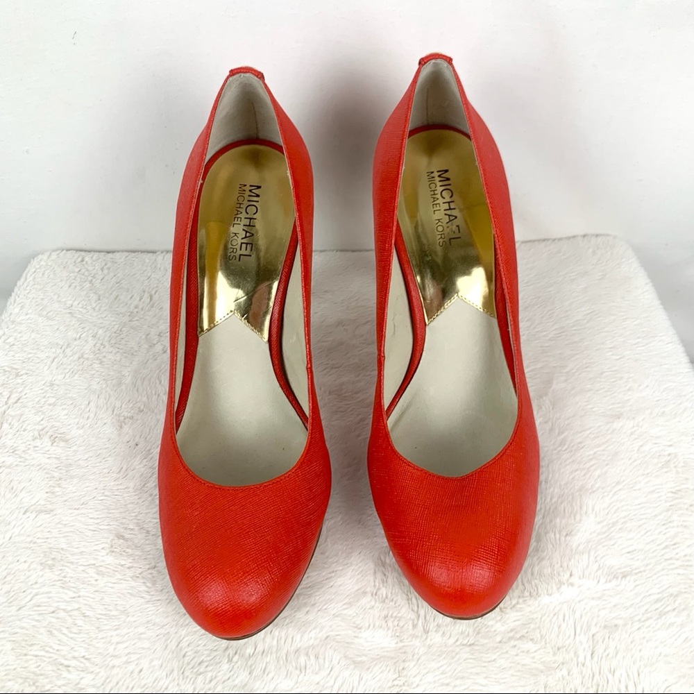 👠MICHAEL Michael Kors Davis Red Textured Pumps 10 - Picture 6 of 13